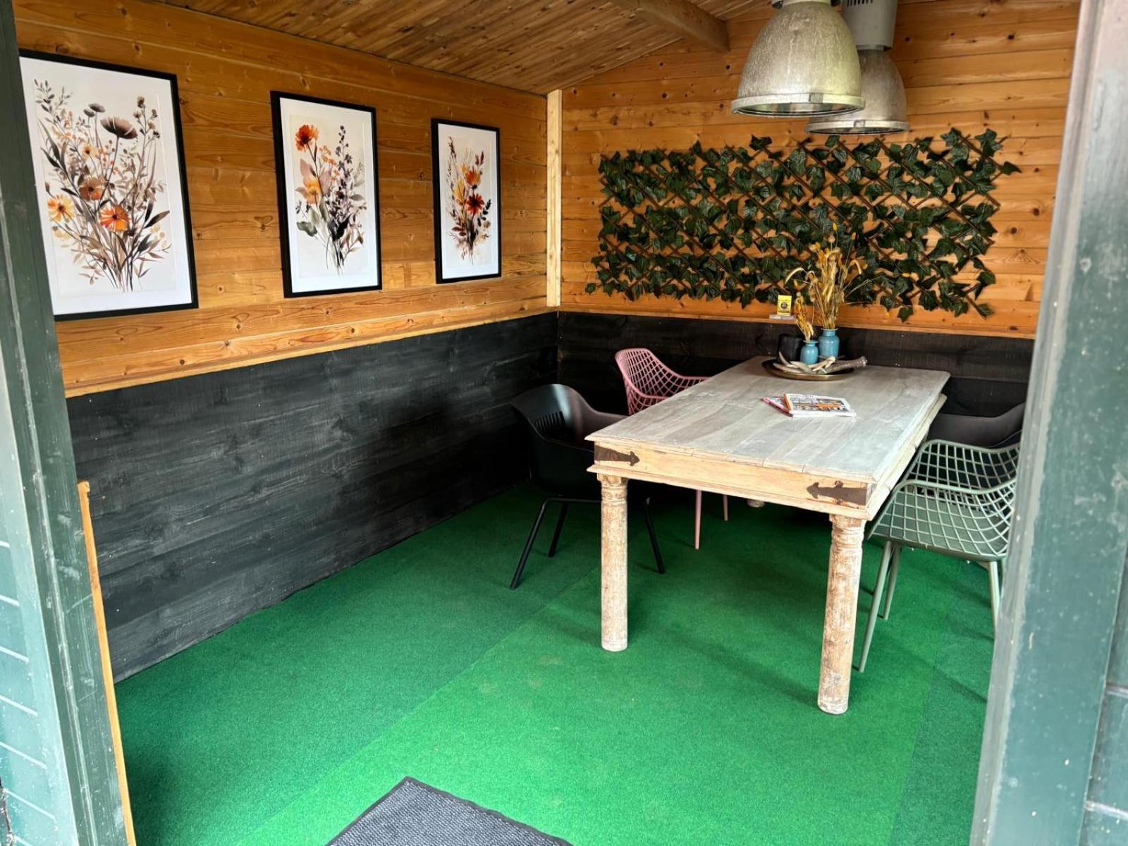 Vakantiehuis Klaartje Kip Voor 4 Personen, Landelijk Gelegen! 恩斯赫德 外观 照片